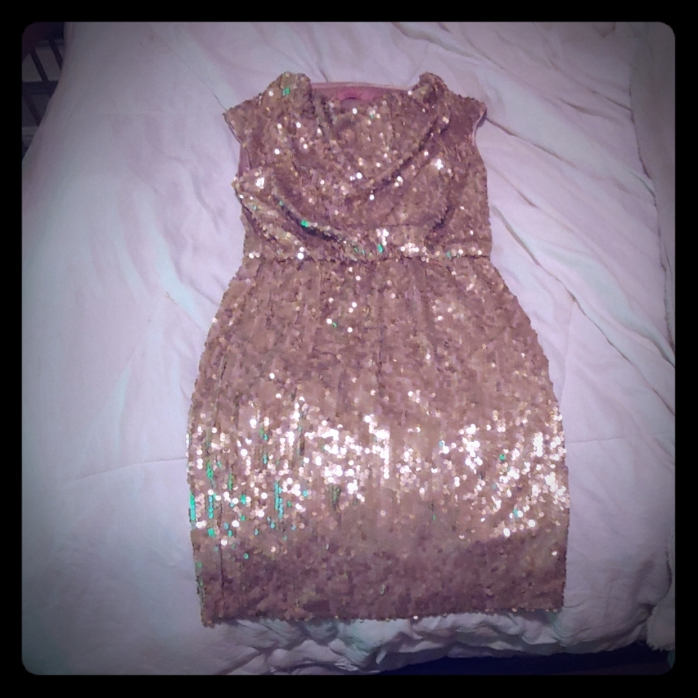Gold sequins dress